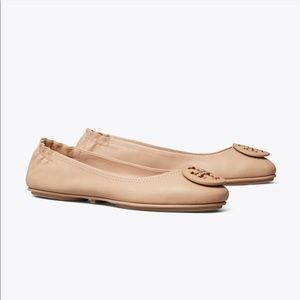 MINNIE TRAVEL BALLET FLAT tory burch